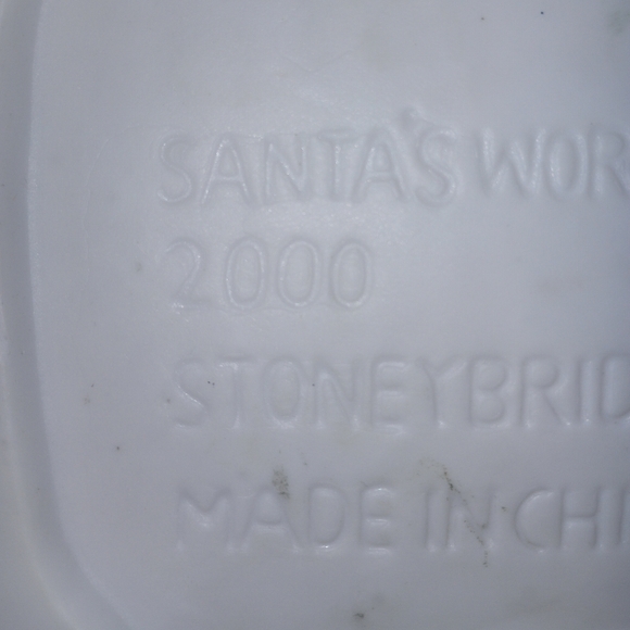 Vintage 2000 Santa's Workshop Collection Stoneybrook Church Christmas Village - Picture 13 of 13